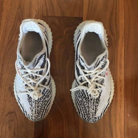 Yeezy Boost 350 V2 Zebra - Picture 2 of 6